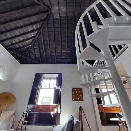 Casa Yooj Designers House In דירה טגיסי